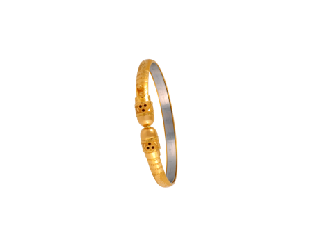 22KT (916) Yellow Gold  Bangles For Women Online Sale